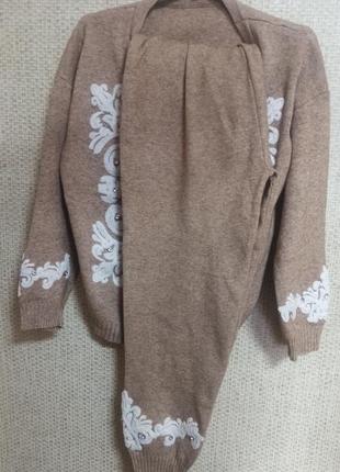 Вязаный костюм