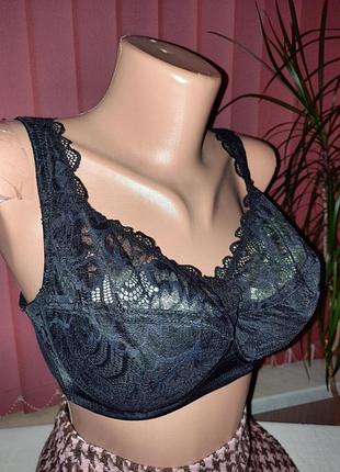 Бюстгальтер черный