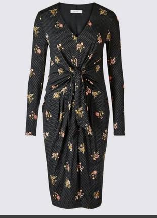 Чудове чорне плаття в квіти і горошки