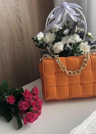 Найстильніший колір 🧡 з золотою фурнітурою сумочка оранжева нова