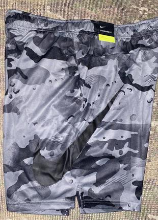 Шорти nike camo big swoosh, оригінал, розмір xl9 фото