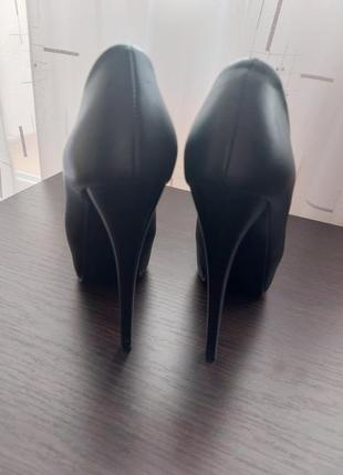 Женские лабутены туфли лодочки на каблуке черные экокожа4 фото