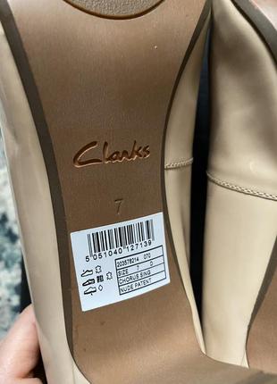 Нюдові туфлі clarks 7uk3 фото