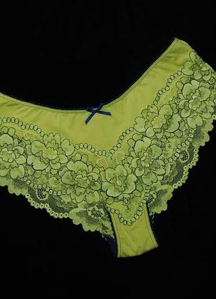 Чарівні комфортні труси трусики з мереживом кольору лайм marks & spencer