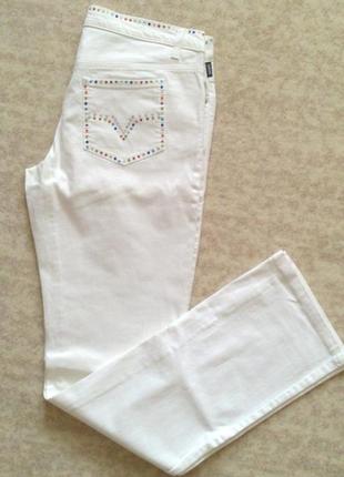40-42р.белые джинсы со стразами1 фото