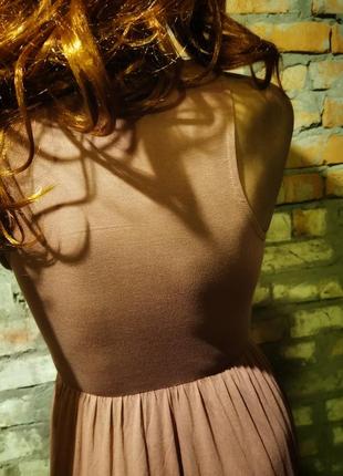 Нюдовое пудровое платье из вискозы трикотажное летнее сукня na-kd длинное макси3 фото