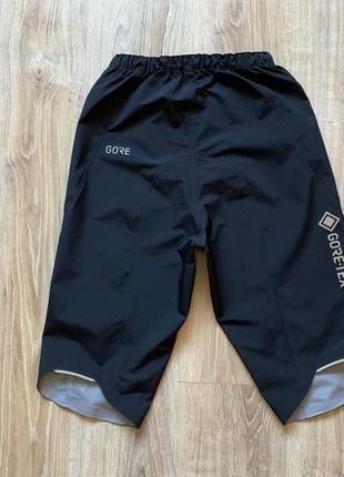 Мужские спортивные шорты на мембране gore-tex paclite2 фото