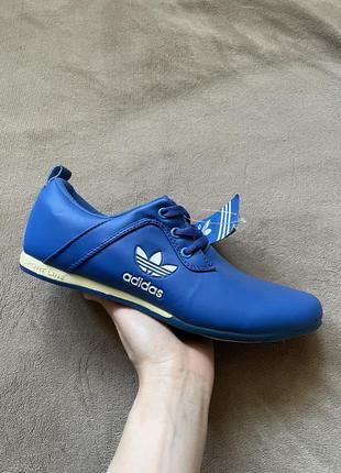 Новые подростковые кроссовки adidas