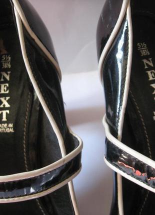 Next суперские лакированные кожаные туфли на каблуку 39,5-404 фото