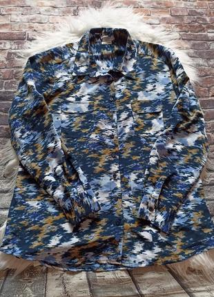 Біла сорочка в абстрактний принт damart