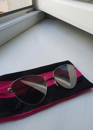 Сонцезахисні окуляри