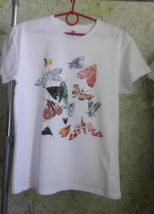 Жіноча футболка, метелики