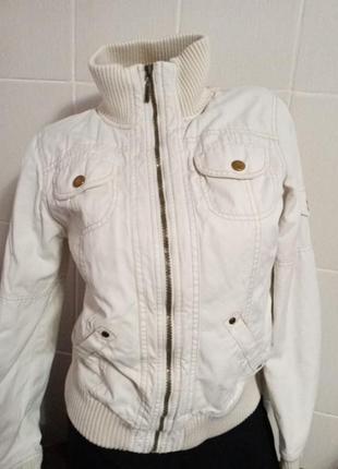 Куртка біла, джинсова / куртка белая, джинсовая1 фото