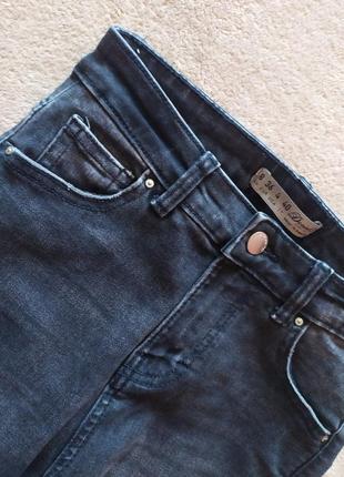 Якісні базові укорочені стрейчеві джинси скінні висока талія4 фото