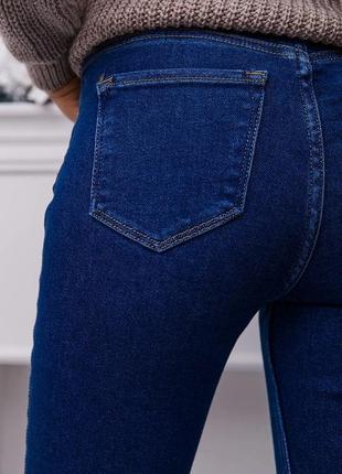 Актуальные базовые женские джинсы скинни синие женские джинсы зауженные женские джинсы с высокой посадкой однотонные женские скинни6 фото
