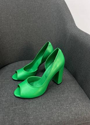 Эксклюзивные туфли из натуральной итальянской кожи зелёные трава7 фото