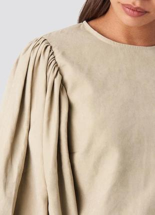 Топ блуза с объемными рукавами и круглым вырезом na-kd5 фото
