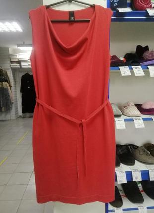 Сукня жіноча.