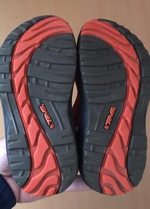 Босоніжки teva 8