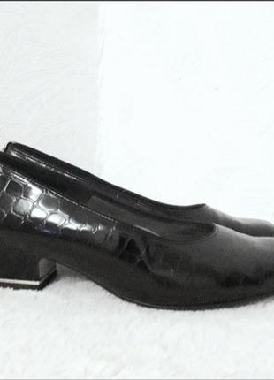 Уютные туфельки из мягкой искуственной лаковой кожи от ara3 фото