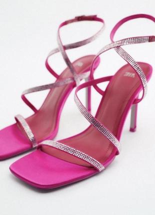 Немовірні босоніжки zara нова колекція ,босоніжки zara