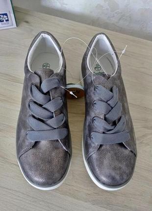 Розпродаж: стильні блискучі кросівки esmara, р. 36-413 фото