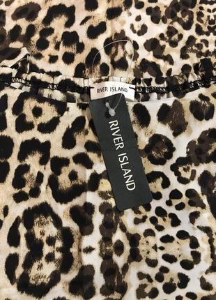 Очень красивая и стильная брендовая блузка-маечка 19.