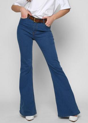 Стильні джинси кльош