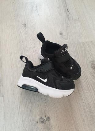 Фирменные кроссовки nike