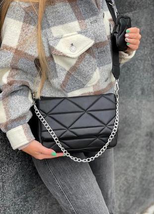 Чорна стьобана сумка через плече сумочка клатч кроссбоди з гаманцем з ланцюгом 2в11 фото
