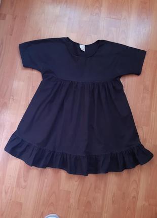 Маленькое хлопковое чёрное платье с воланом