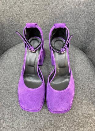Ексклюзивні туфлі з натуральної італійської замші фіолетові стрипи4 фото