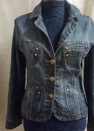 Куртка джинсовая