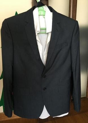 Чоловічий костюм arber