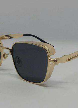 Брендові  стильні сонцезахисні окуляри унісекс оригінального дизайну в золотому металі