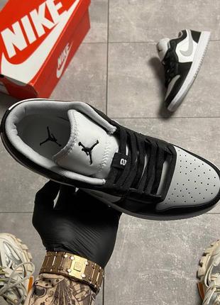 Кросівки жіночі air jordan 1 wolf low2 фото