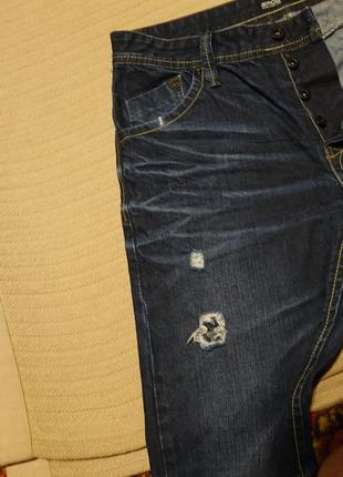 Вузькі сині фірмові джинси з выбеленностями і вытертостями smog німеччина 32/32 р.2 фото