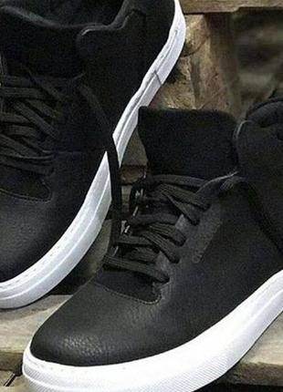 Чоловічі кросівки 3