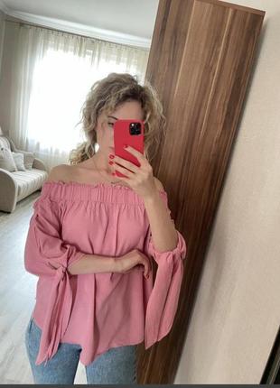 Блуза на плечі