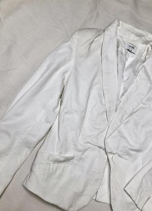 Пиджак белый3 фото