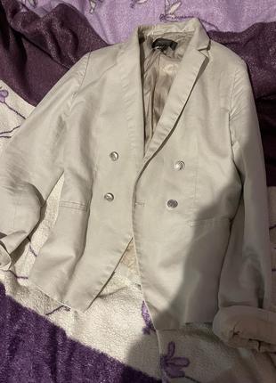 Фирменное пиджак mango