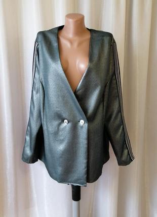 Эффектный  пиджак из материала с напылением «металлик» с пуговицами пиджак с длинными рукавами засте5 фото