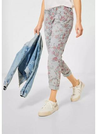 Street one джинси