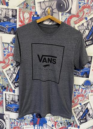 Футболка vans