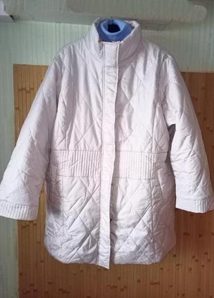 Супер батал! лёгкая утеплённая стёганая куртка цвета ванили,60-62разм.2 фото
