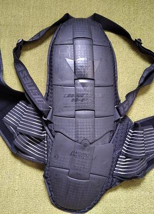 Моточерепаха,,защита спины"dainese",защита спины