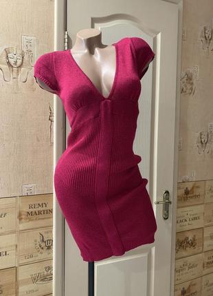 Платье вязаное спортивного кроя