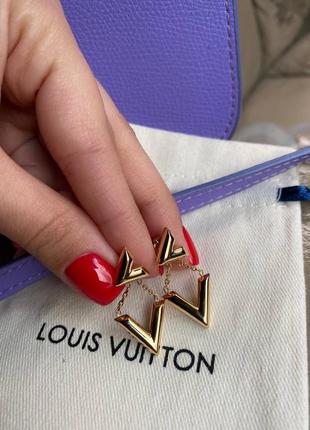 Брендовые серьги в стиле louis vuitton (lv)😍