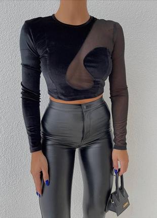 Изумительно модный бархатный кроп-топ