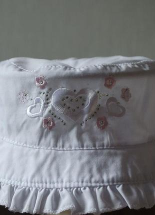 Панамка з отворами для хвостиків